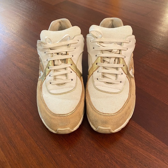 Chanel Sneakers Size 8.5 (38.5) - Picture 3 of 5